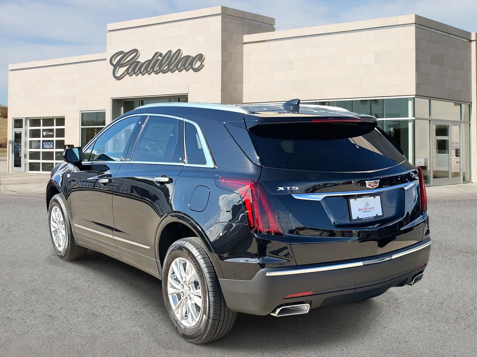 2025 Cadillac XT5 Luxury