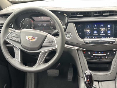 2026 Cadillac XT5 Luxury