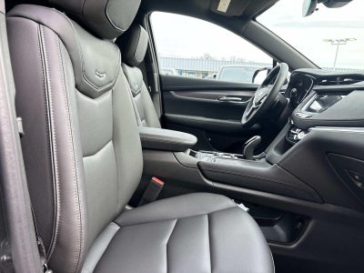 2026 Cadillac XT5 Luxury