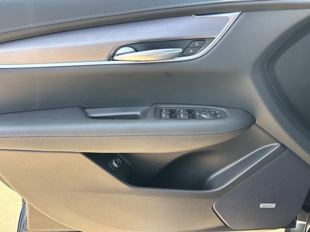 2026 Cadillac XT5 Luxury