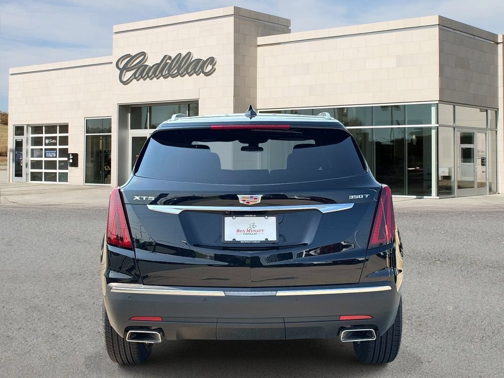 2026 Cadillac XT5 Luxury