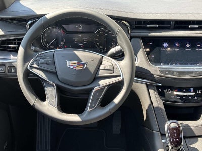 2026 Cadillac XT5 Luxury