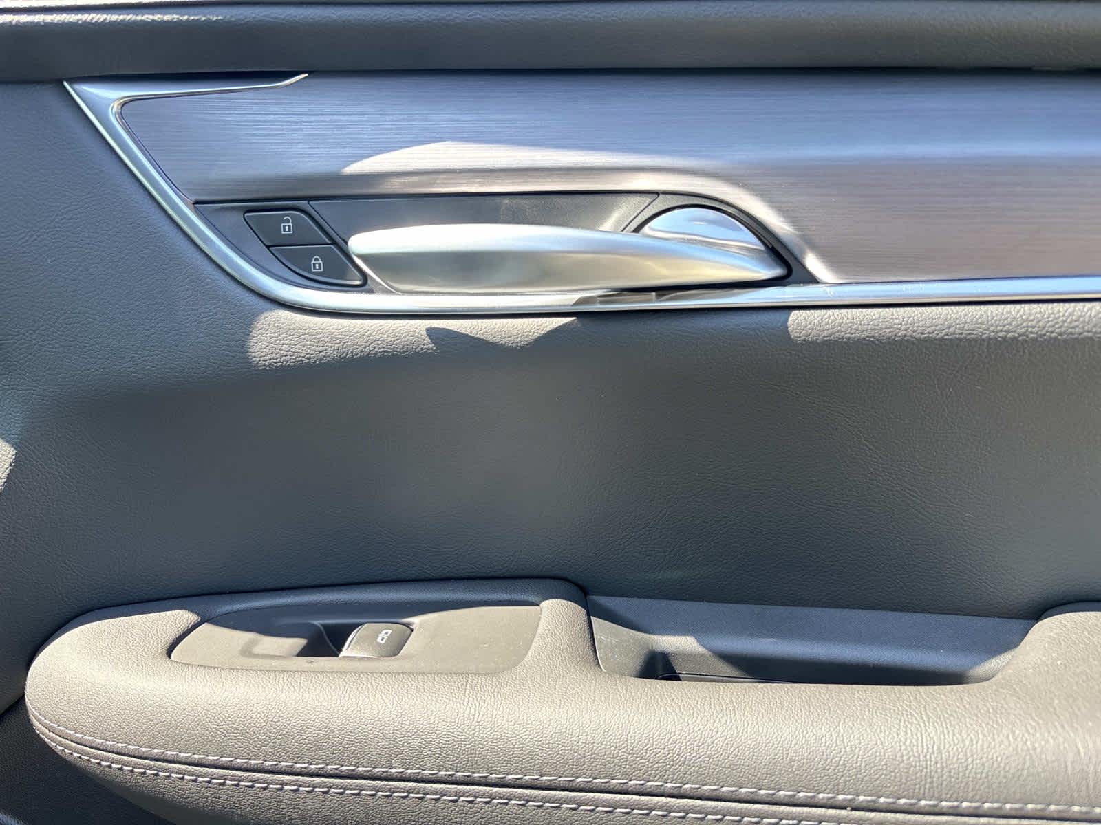2026 Cadillac XT5 Luxury