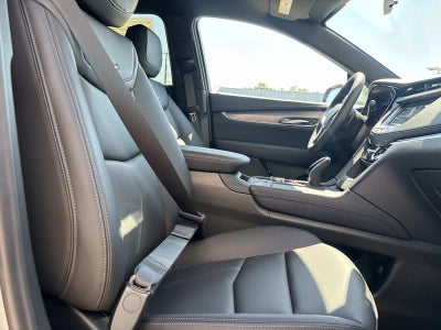 2026 Cadillac XT5 Luxury