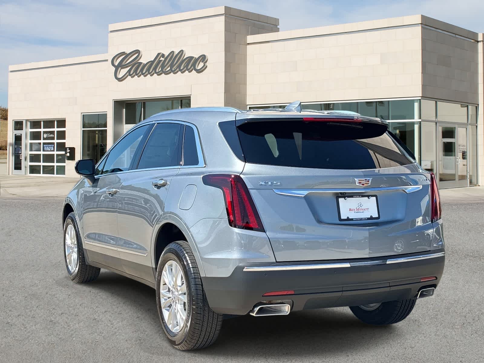 2026 Cadillac XT5 Luxury
