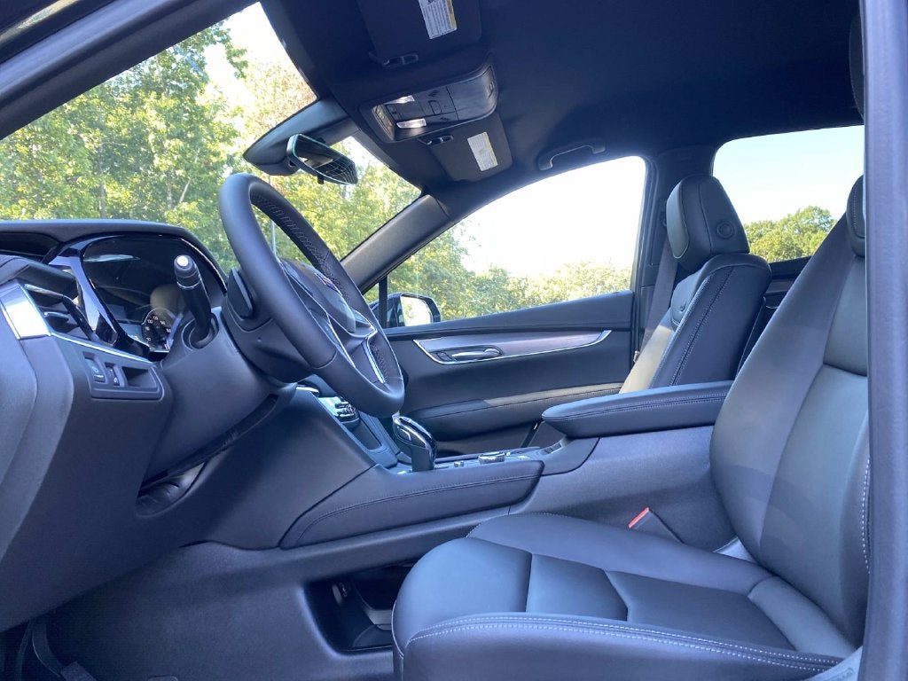 2026 Cadillac XT5 Luxury