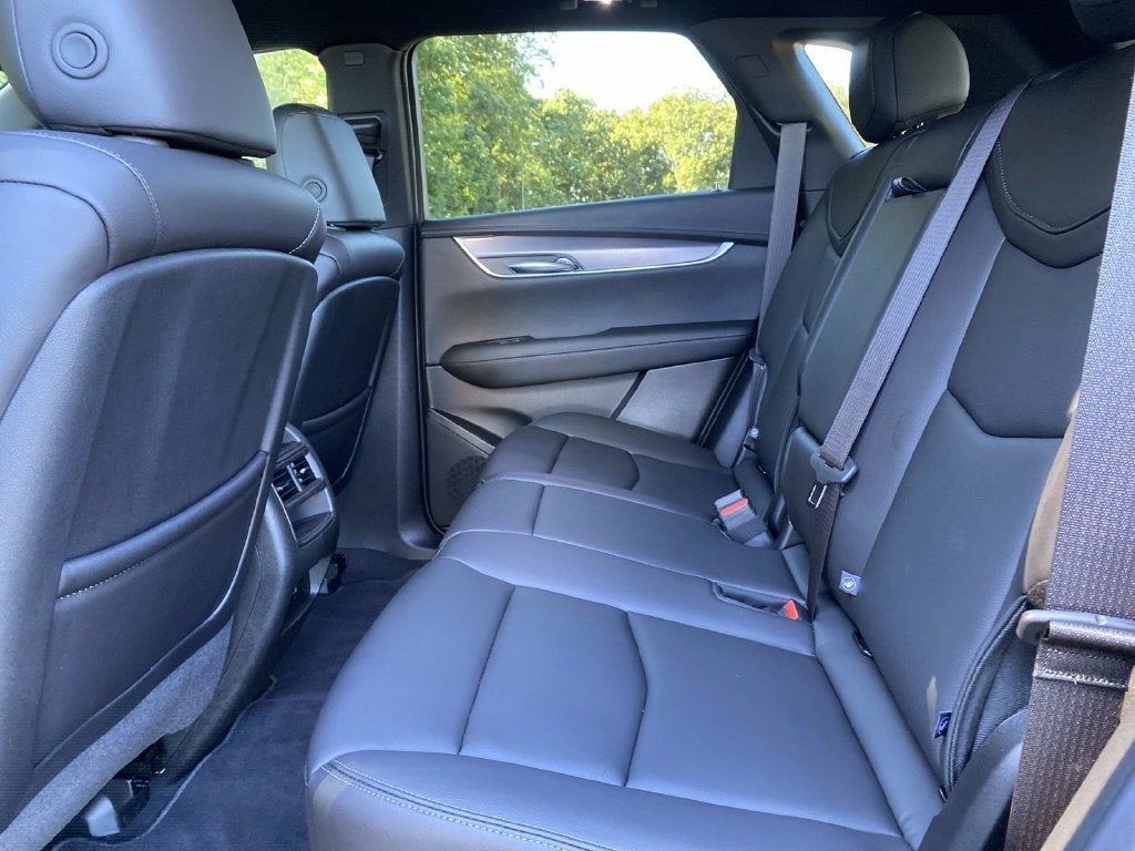 2026 Cadillac XT5 Luxury
