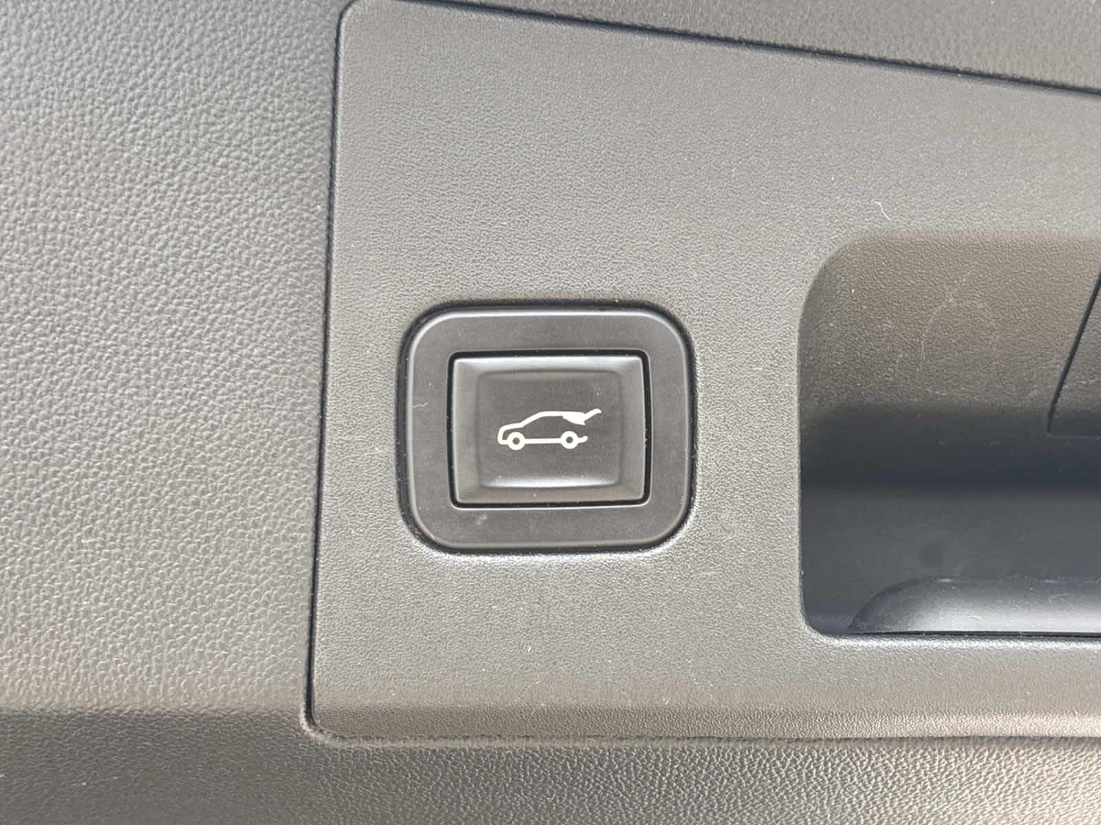 2017 Cadillac XT5 Premium Luxury FWD