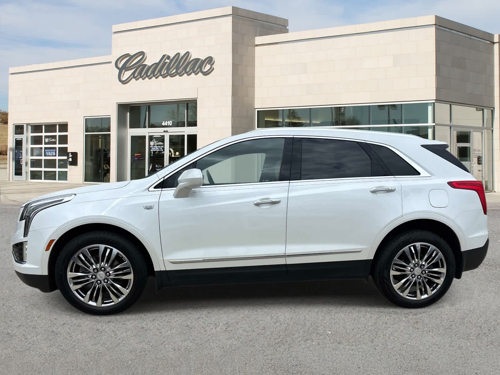 2017 Cadillac XT5 Premium Luxury FWD