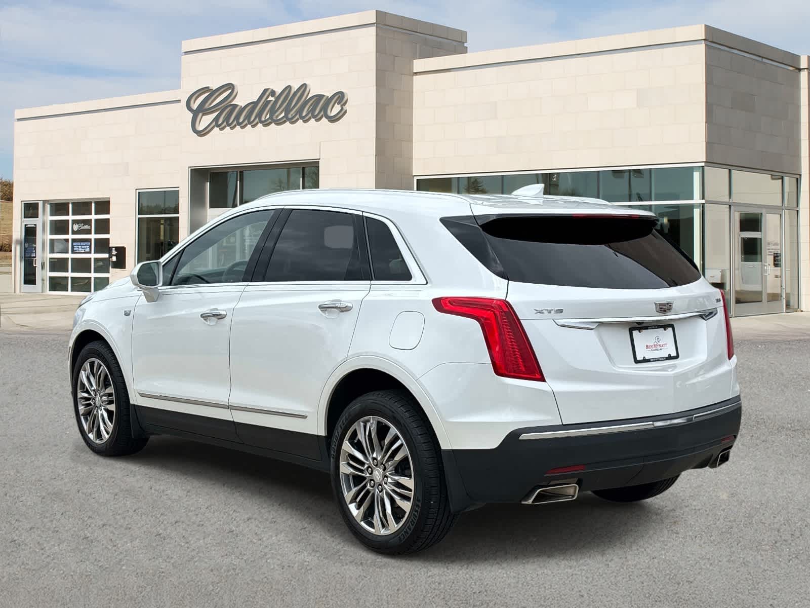 2017 Cadillac XT5 Premium Luxury FWD