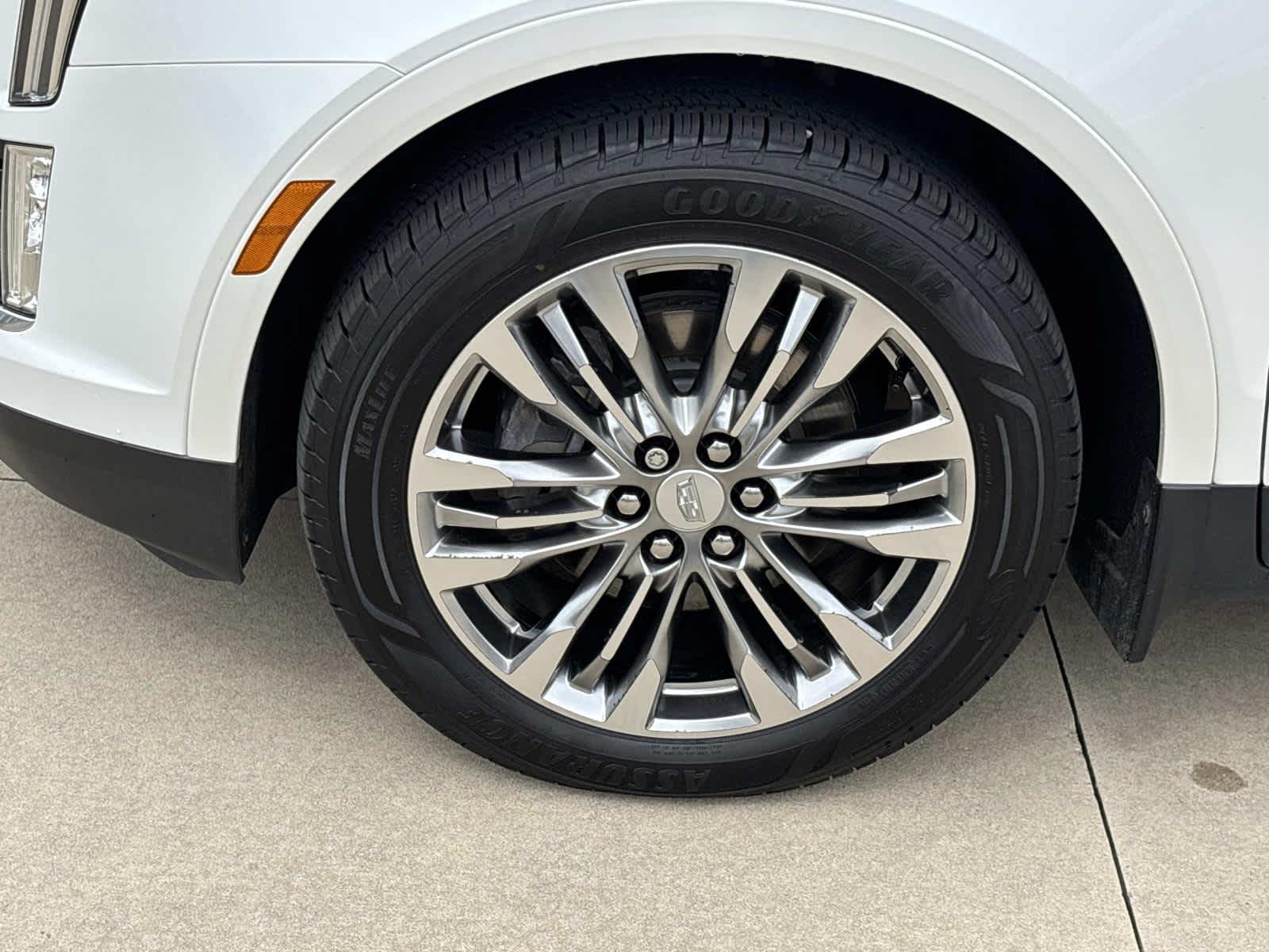 2017 Cadillac XT5 Premium Luxury FWD