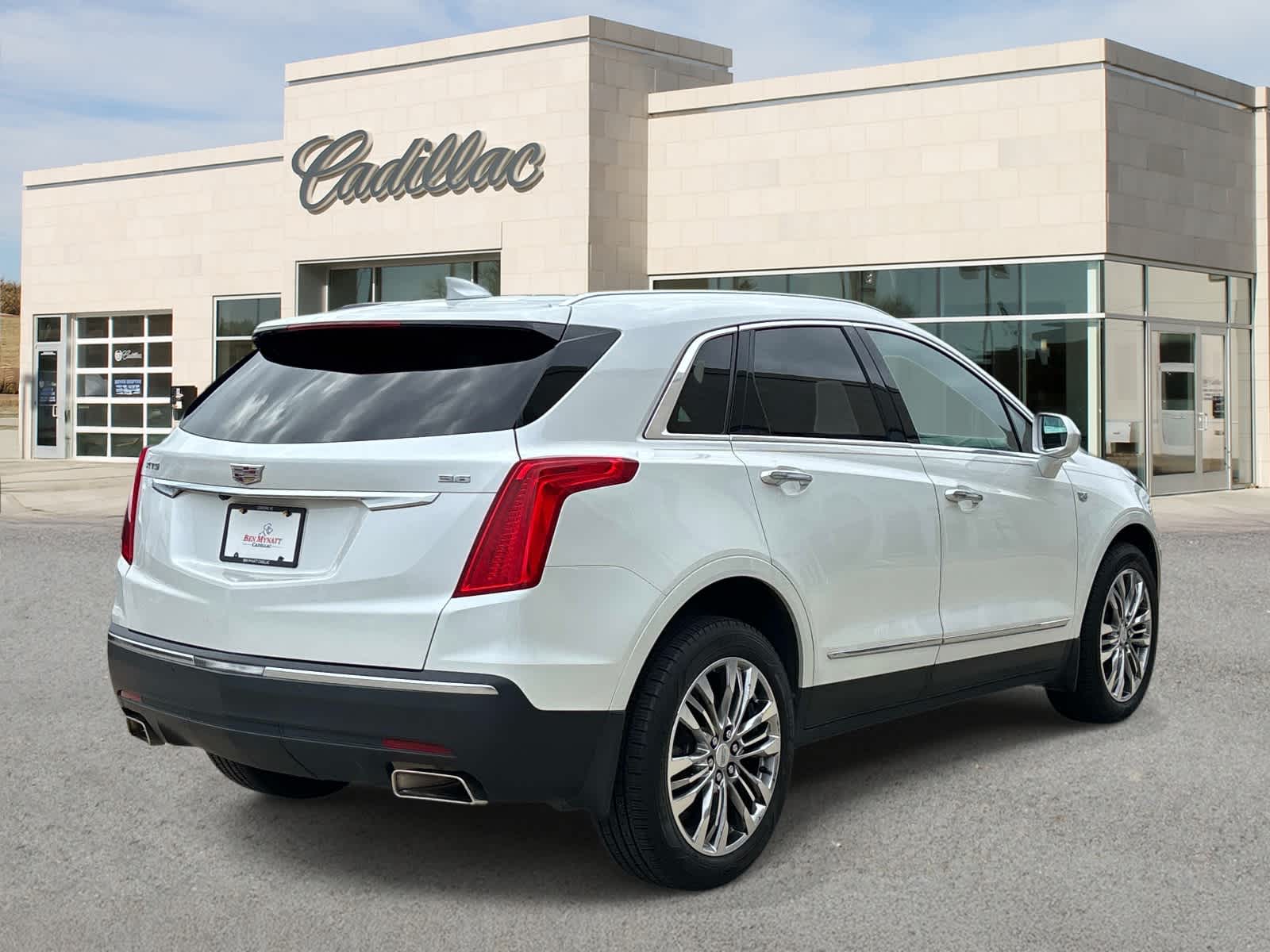 2017 Cadillac XT5 Premium Luxury FWD