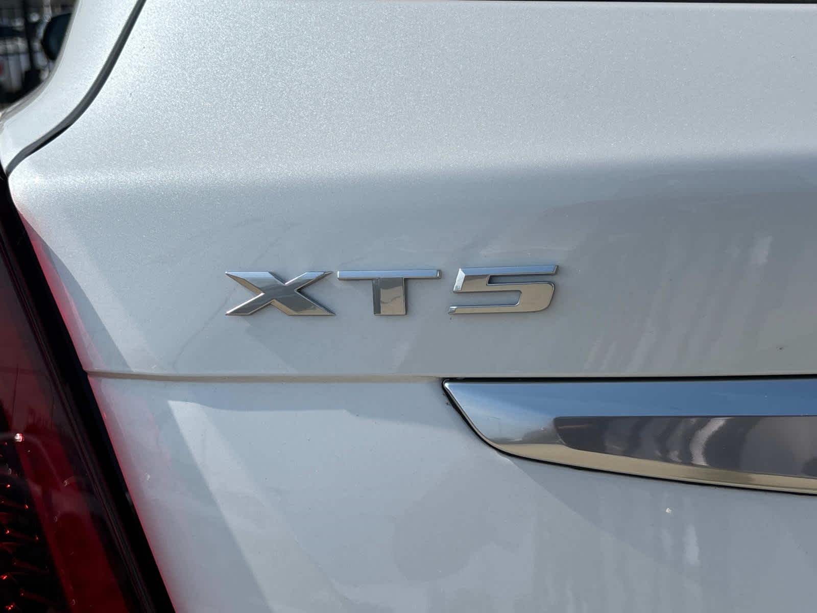 2025 Cadillac XT5 Premium Luxury