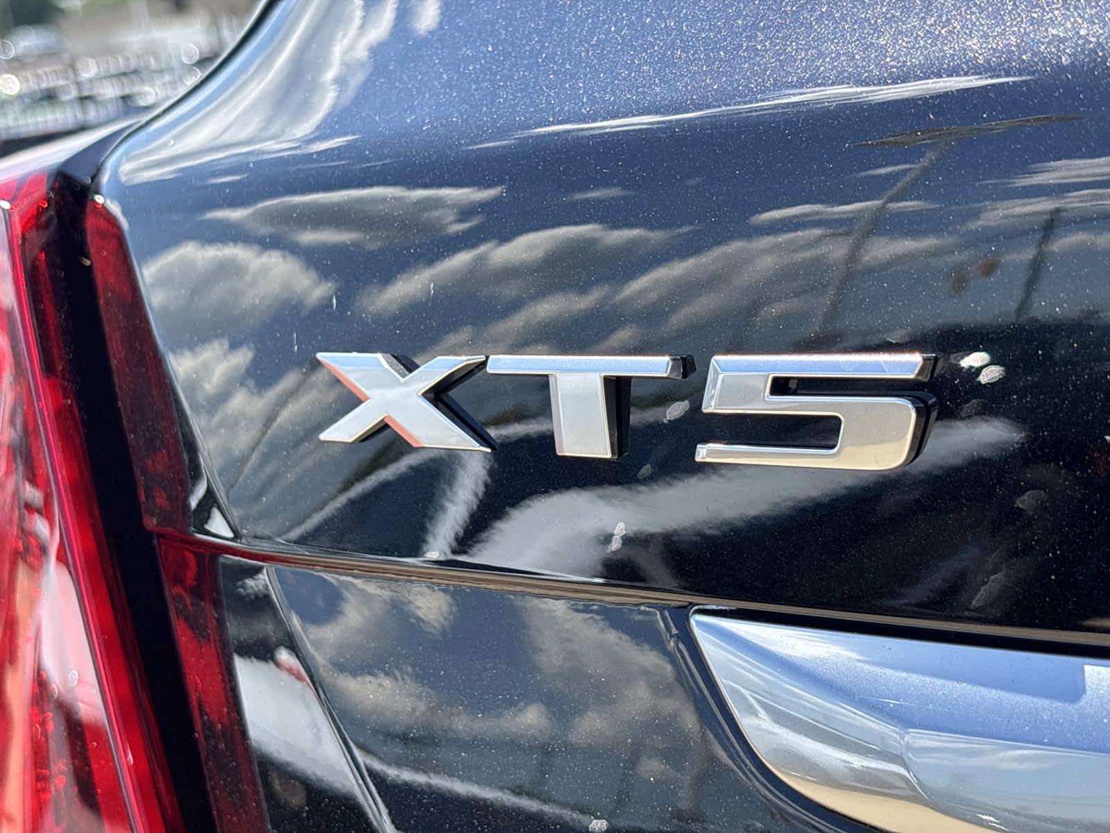 2026 Cadillac XT5 Premium Luxury