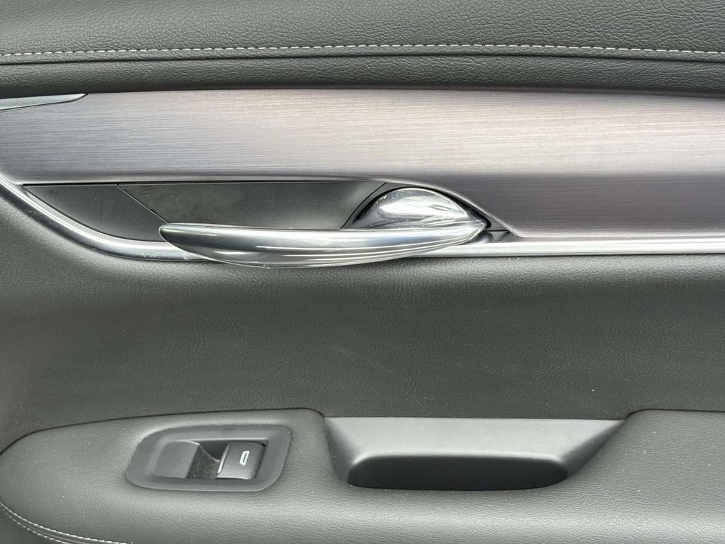 2024 Cadillac XT6 Luxury