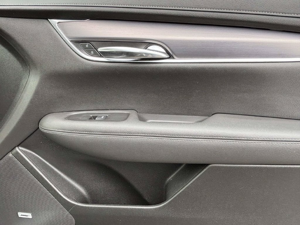 2024 Cadillac XT6 Luxury