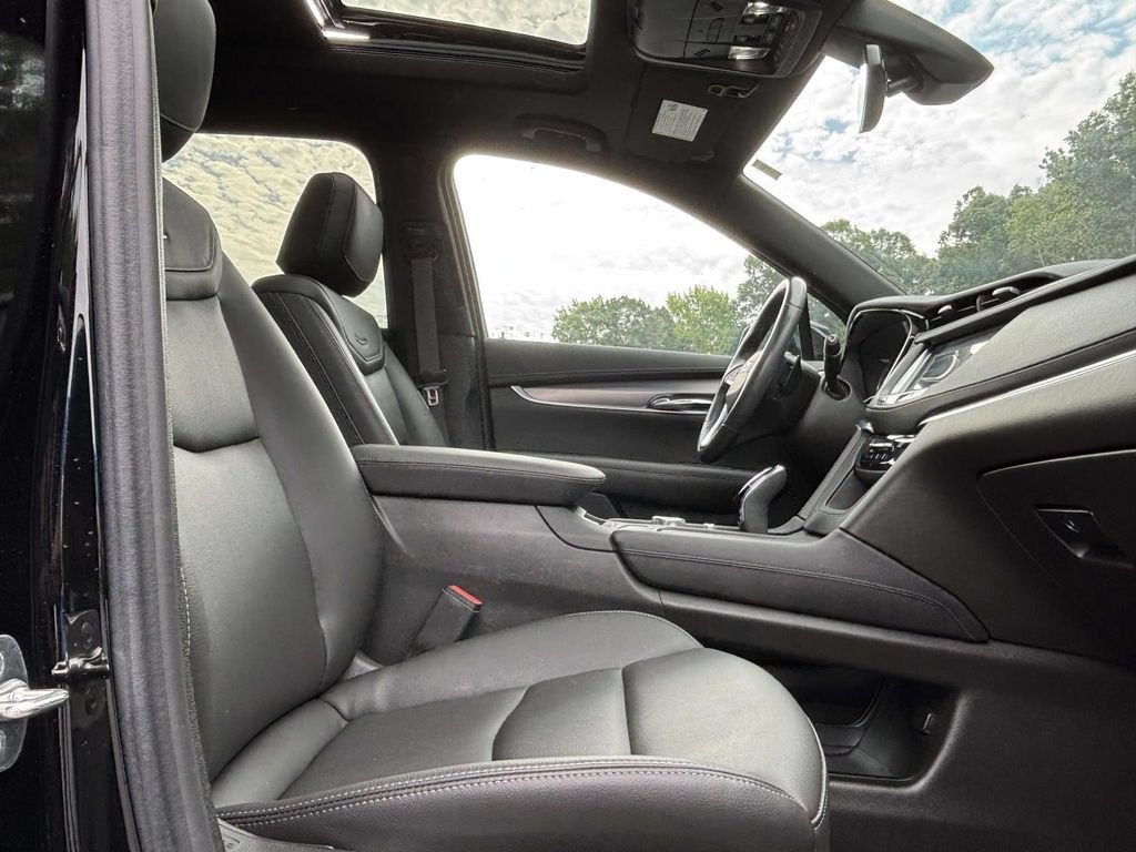 2024 Cadillac XT6 Luxury