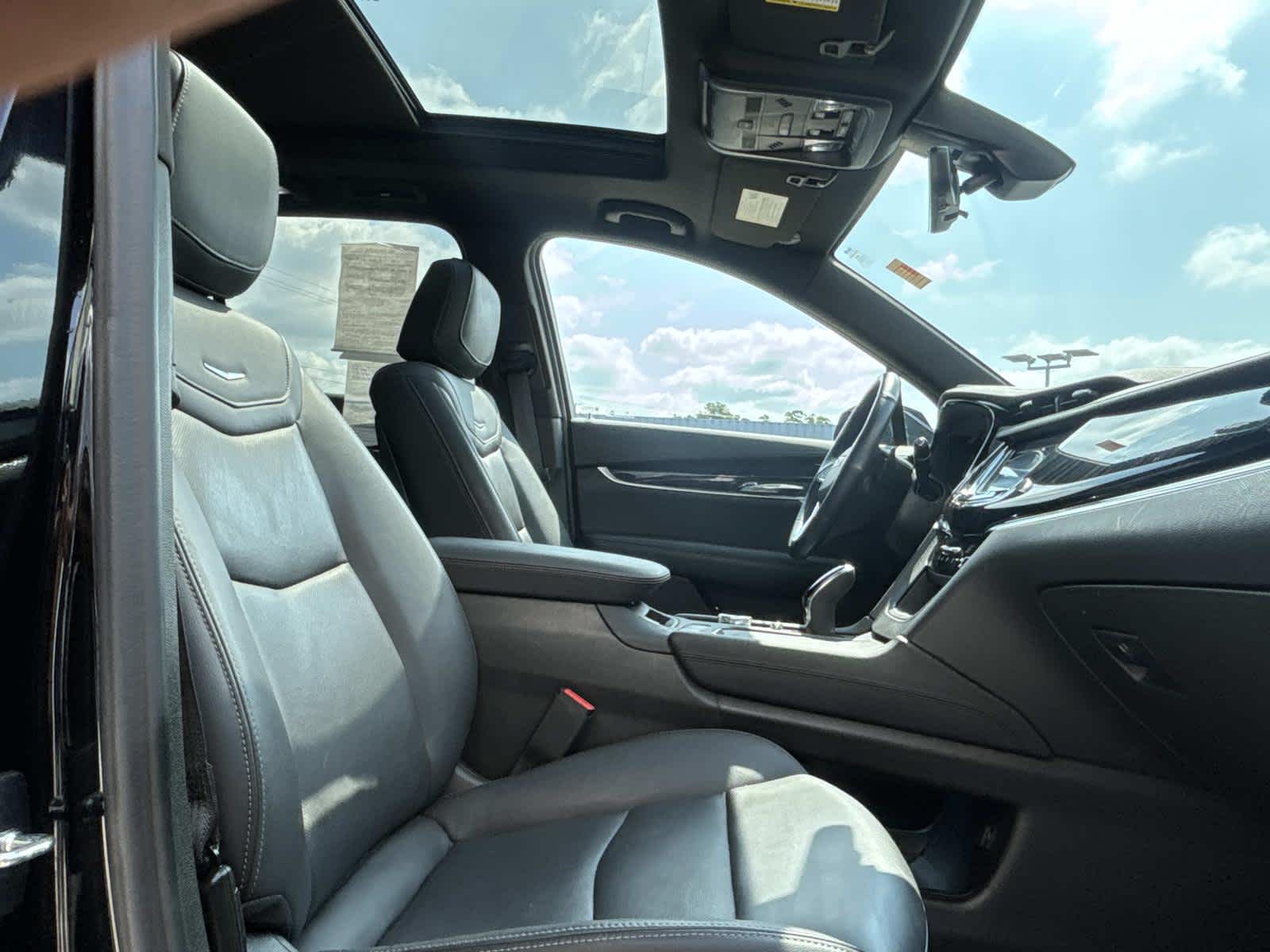 2023 Cadillac XT6 Premium Luxury