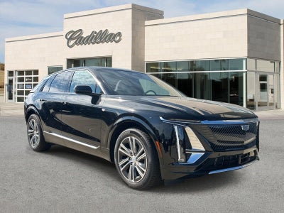 2025 Cadillac LYRIQ Luxury 2