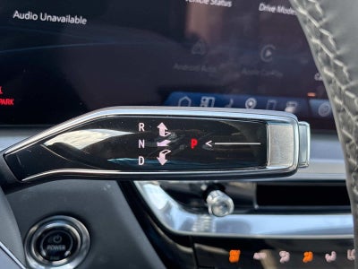 2025 Cadillac LYRIQ Luxury 2