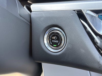 2025 Cadillac LYRIQ Luxury 2