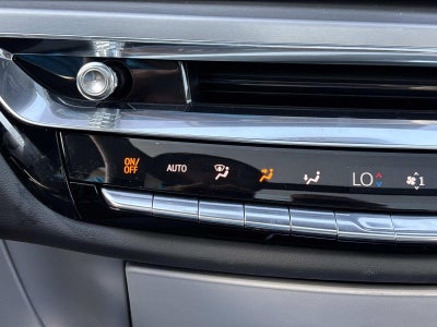 2025 Cadillac LYRIQ Luxury 2