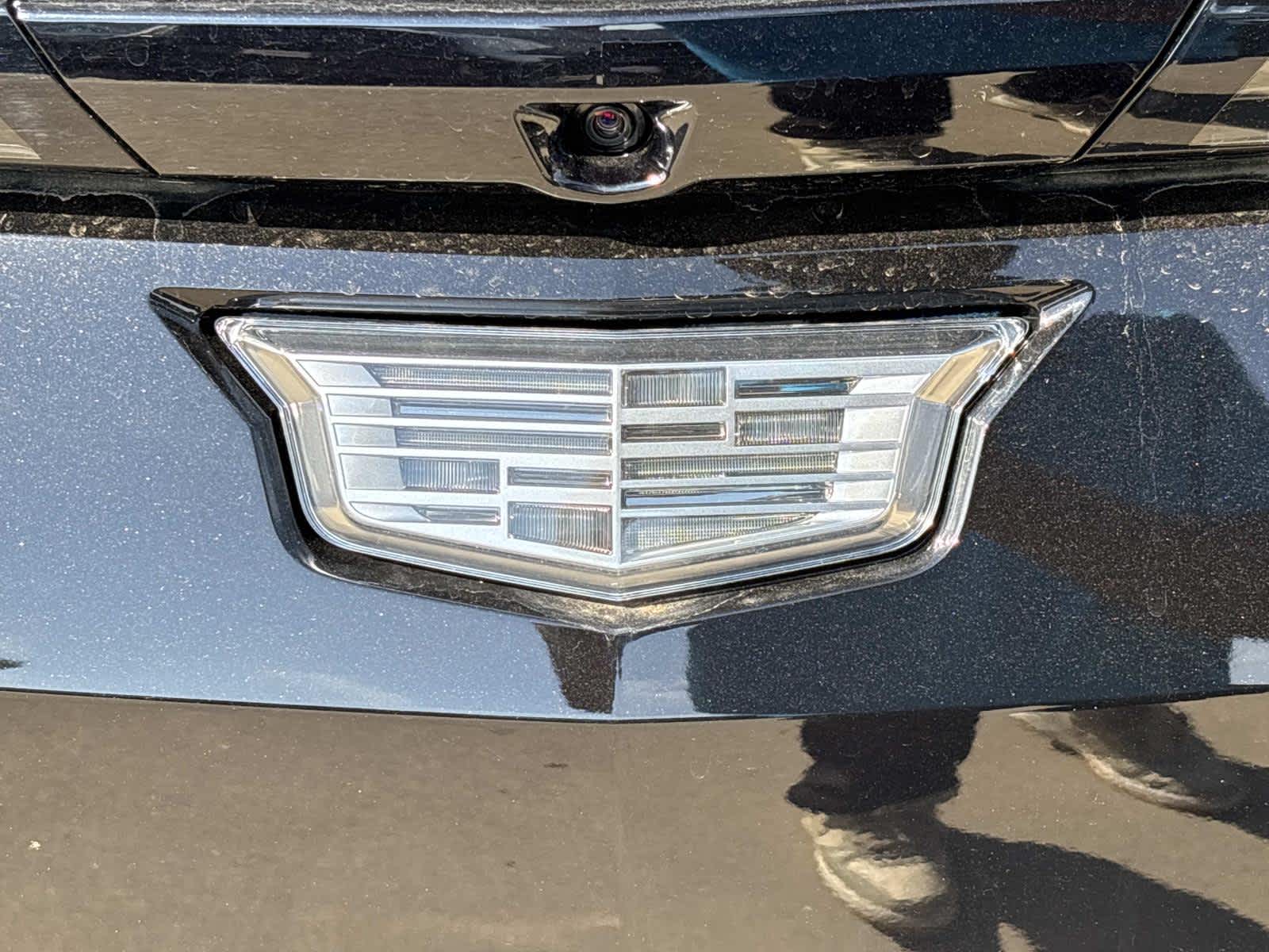 2025 Cadillac LYRIQ Luxury 2