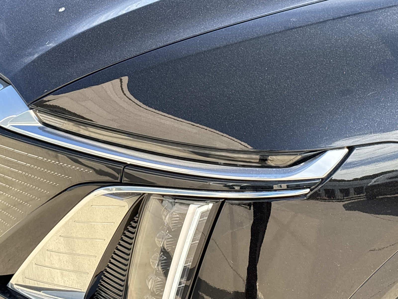 2025 Cadillac LYRIQ Luxury 2