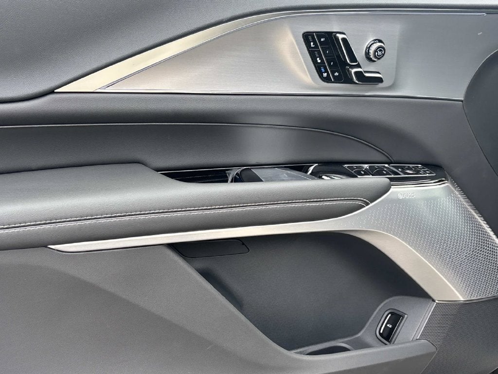 2027 Cadillac LYRIQ Signature Sport