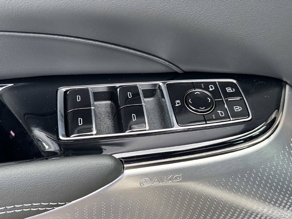 2027 Cadillac LYRIQ Signature Sport