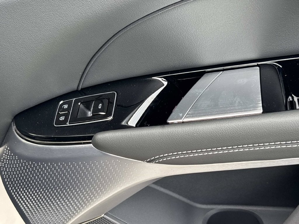 2027 Cadillac LYRIQ Signature Sport