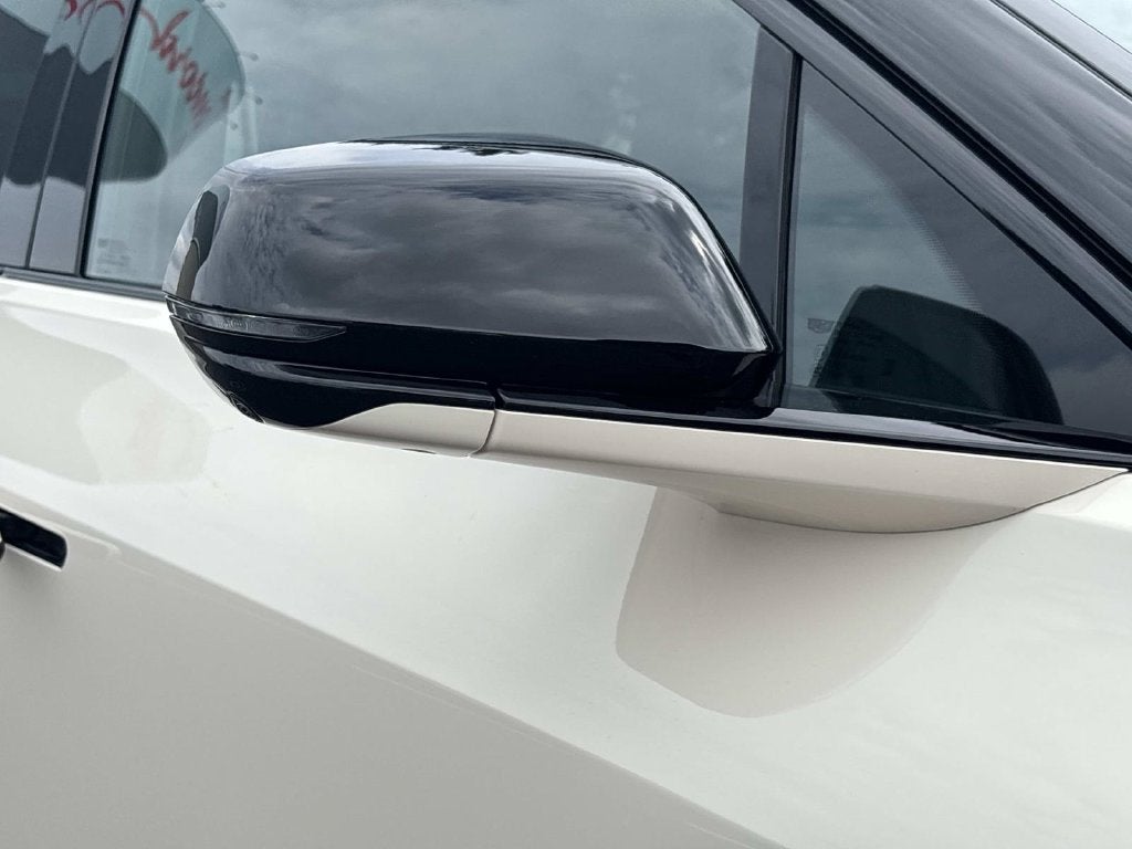 2027 Cadillac LYRIQ Signature Sport