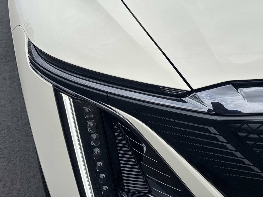 2027 Cadillac LYRIQ Signature Sport