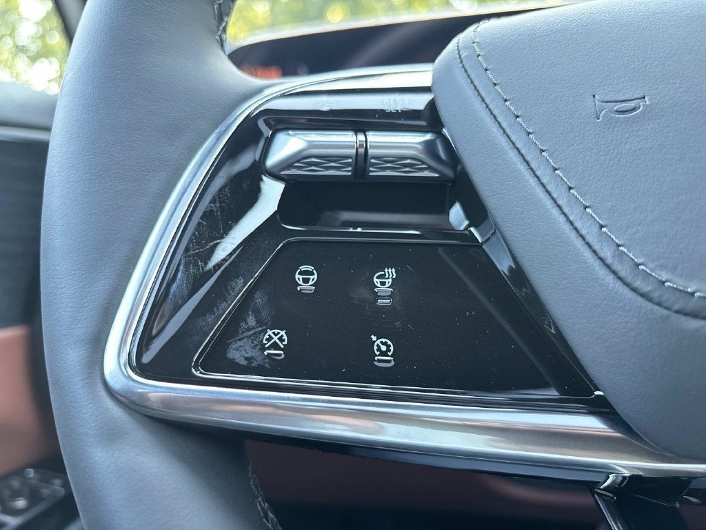 2027 Cadillac LYRIQ Signature Sport