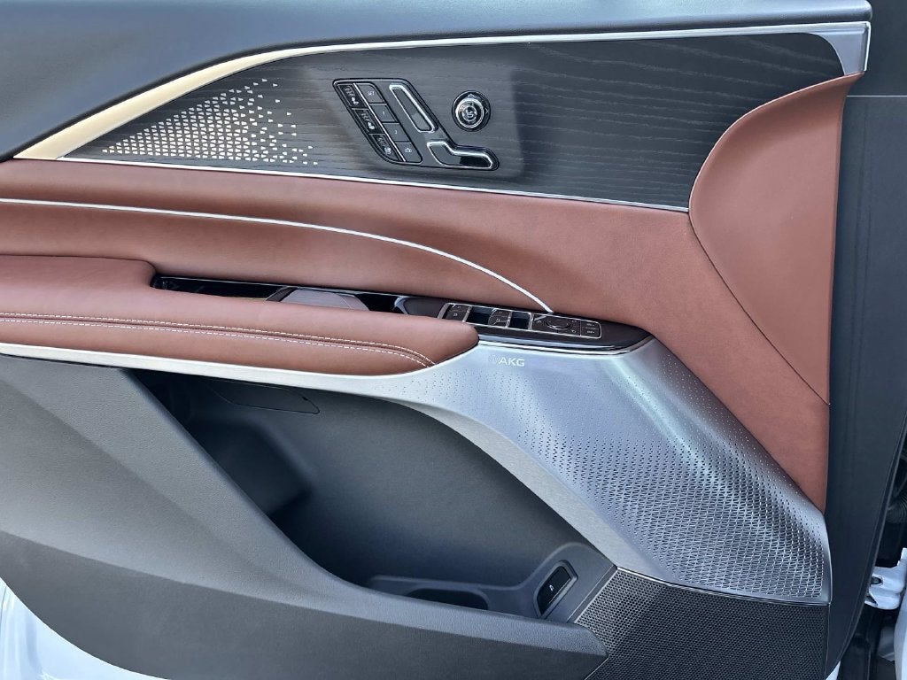 2027 Cadillac LYRIQ Signature Sport