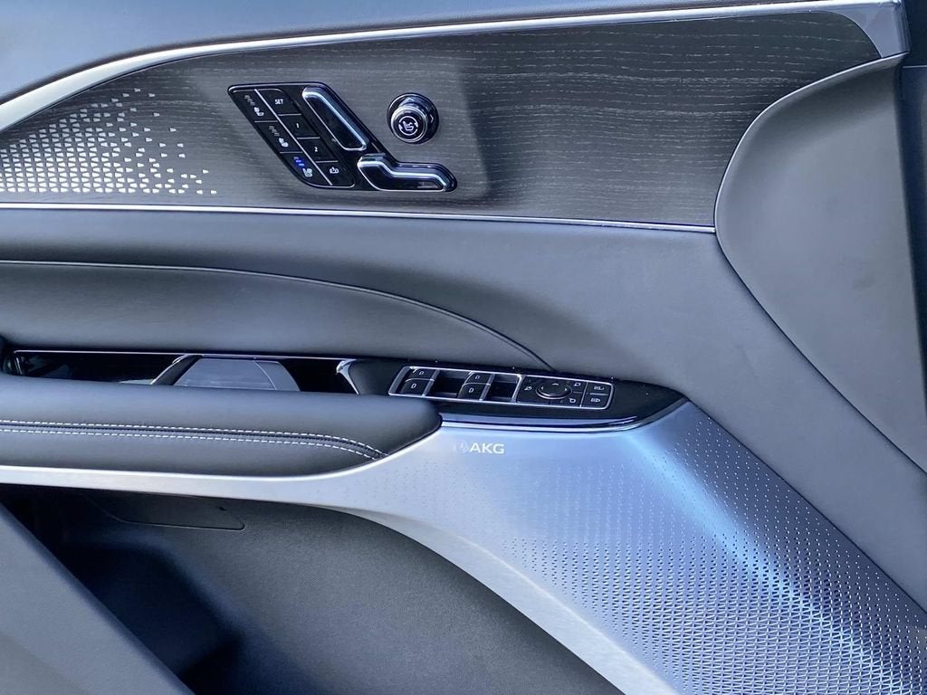 2027 Cadillac LYRIQ Signature Sport