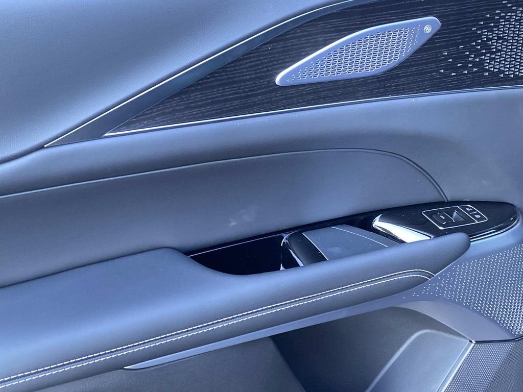 2027 Cadillac LYRIQ Signature Sport