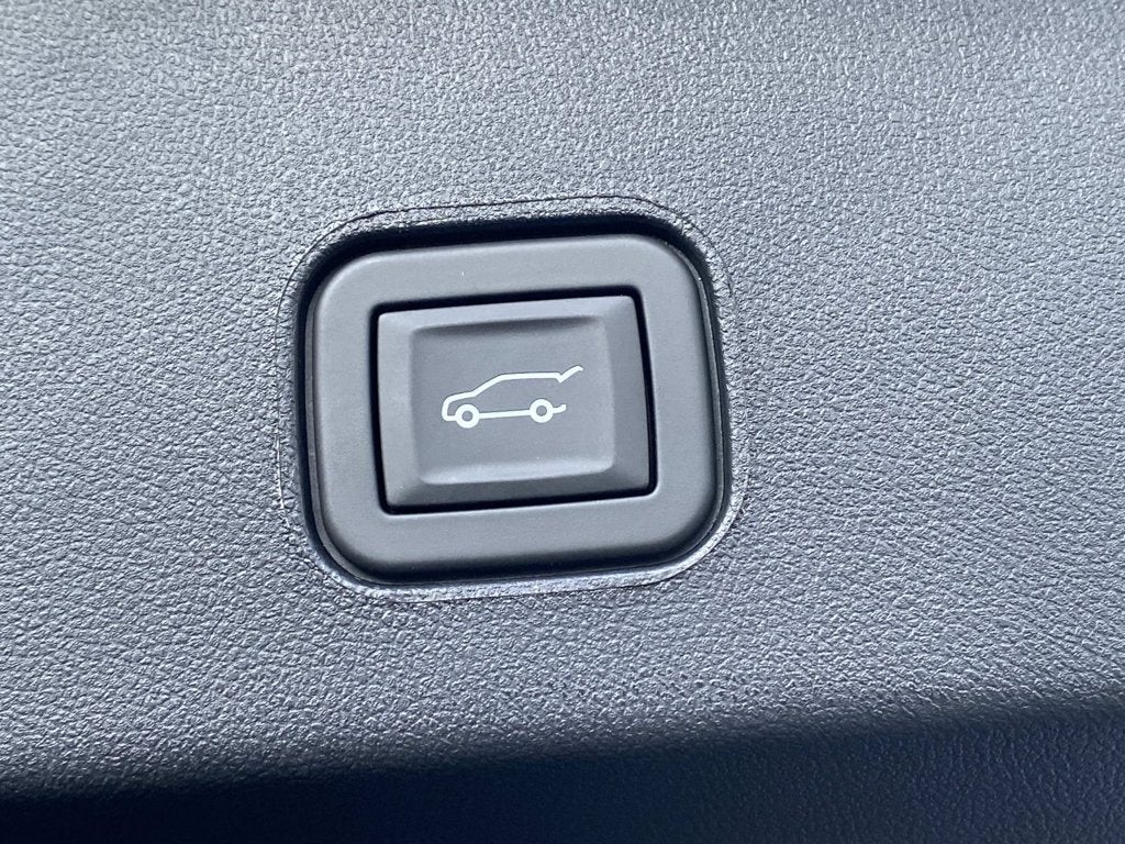 2027 Cadillac LYRIQ Signature Sport