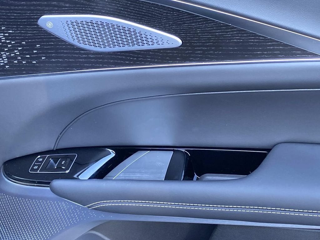 2027 Cadillac LYRIQ Signature Sport