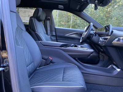 2027 Cadillac LYRIQ Signature Sport