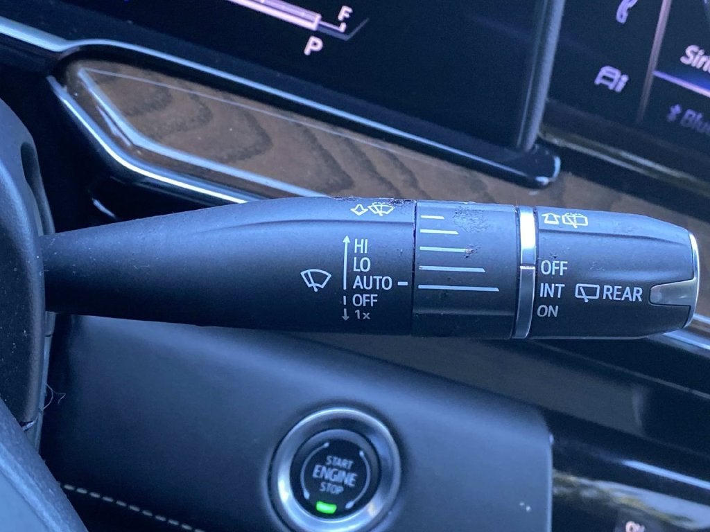 2024 Cadillac Escalade ESV Sport Platinum