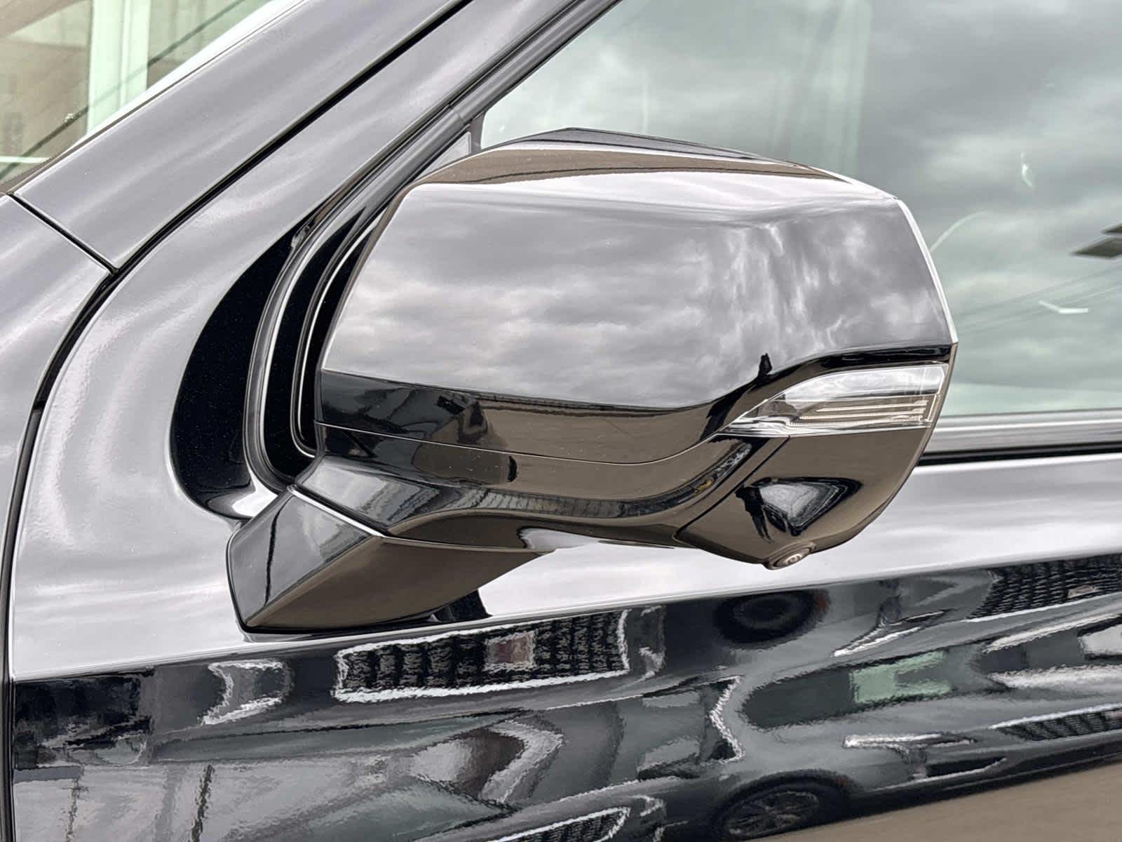 2025 Cadillac Escalade Sport