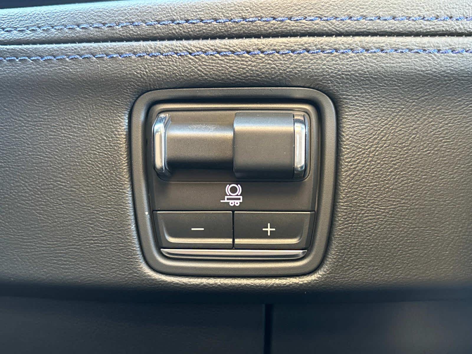 2025 Cadillac ESCALADE IQ Sport 1