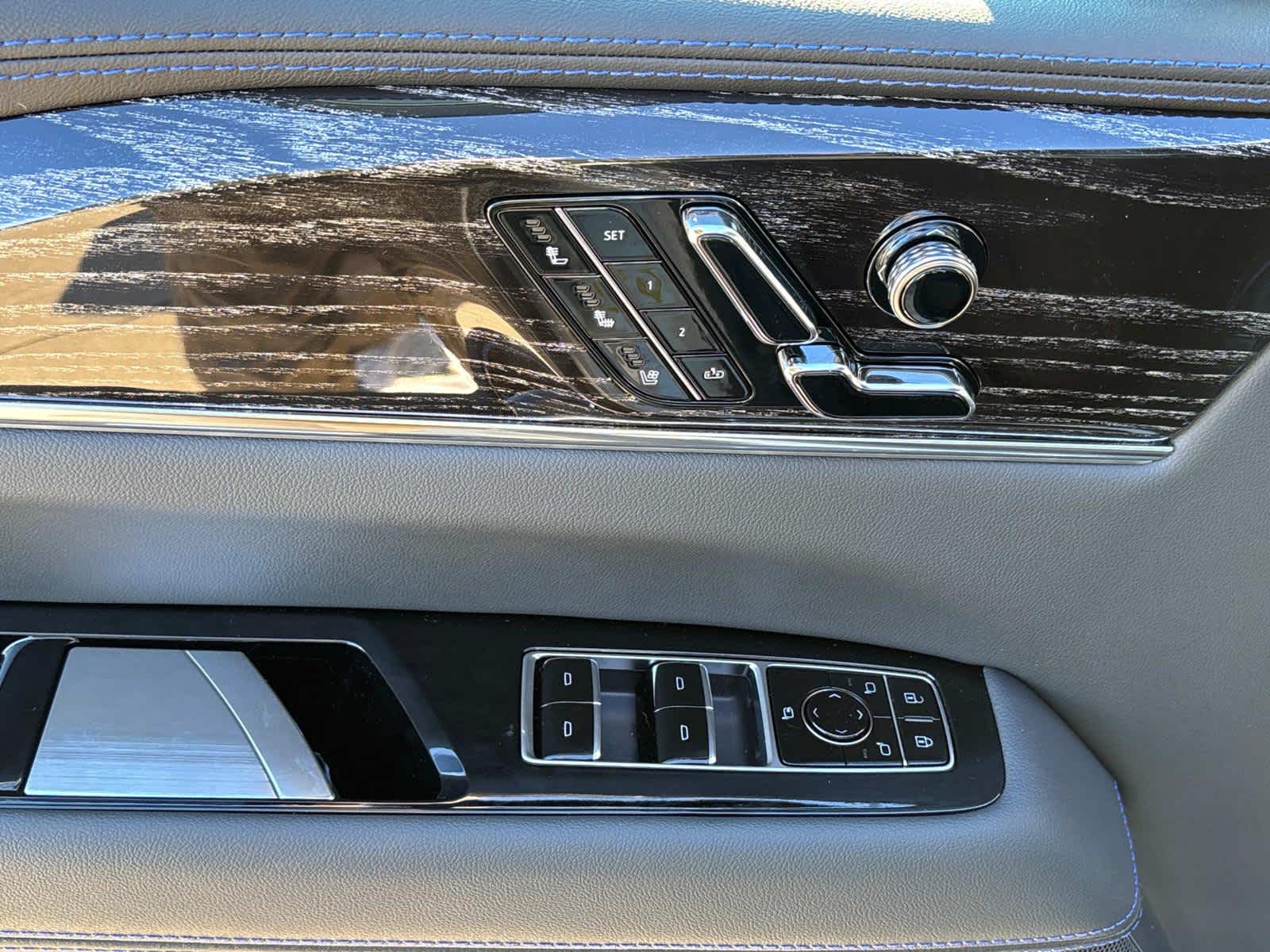 2025 Cadillac ESCALADE IQ Sport 1