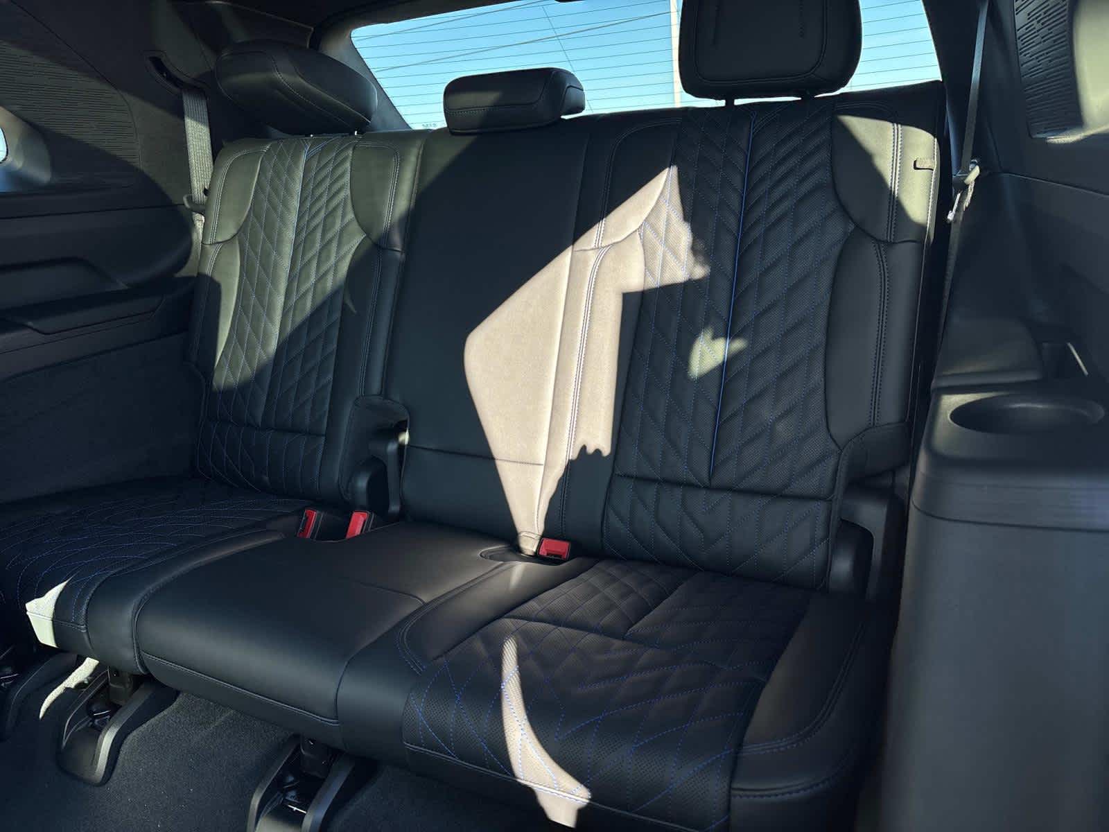 2025 Cadillac ESCALADE IQ Sport 1