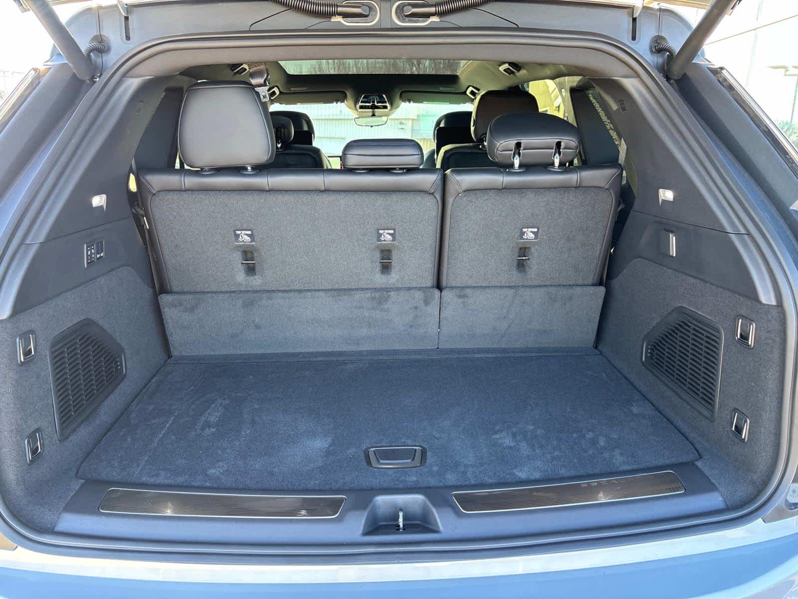 2025 Cadillac ESCALADE IQ Sport 1