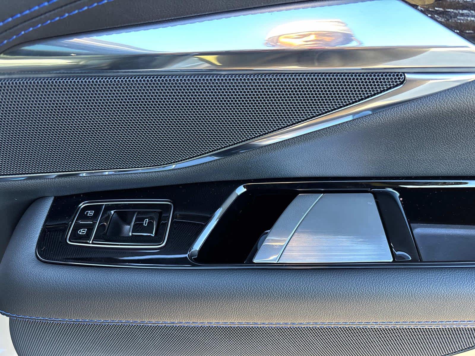 2025 Cadillac ESCALADE IQ Sport 1