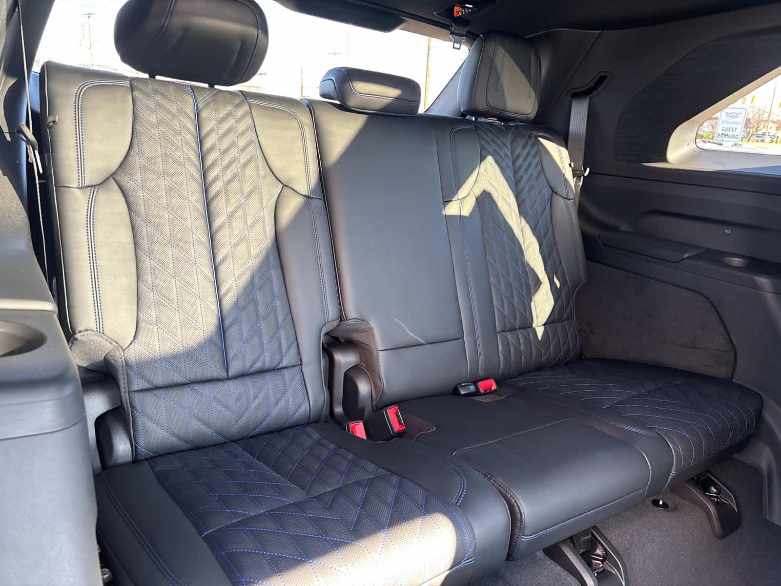 2025 Cadillac ESCALADE IQ Sport 1