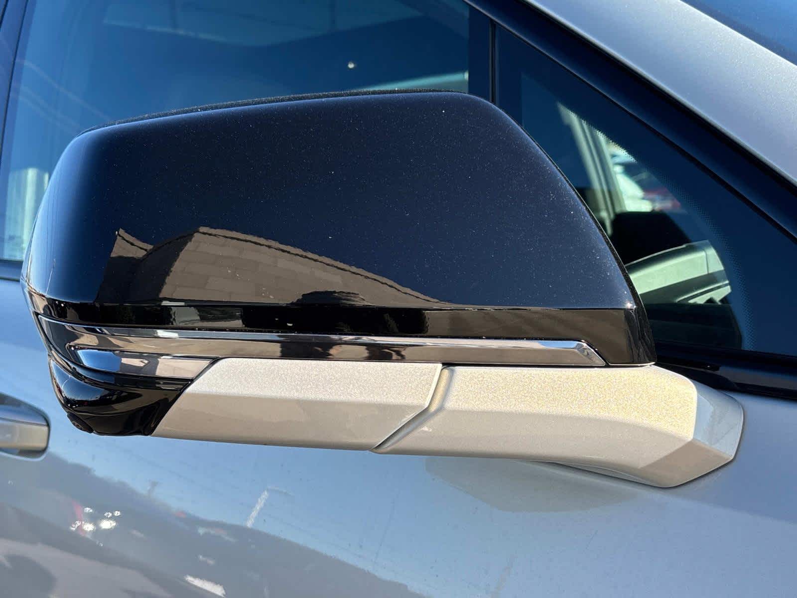 2025 Cadillac ESCALADE IQ Sport 1