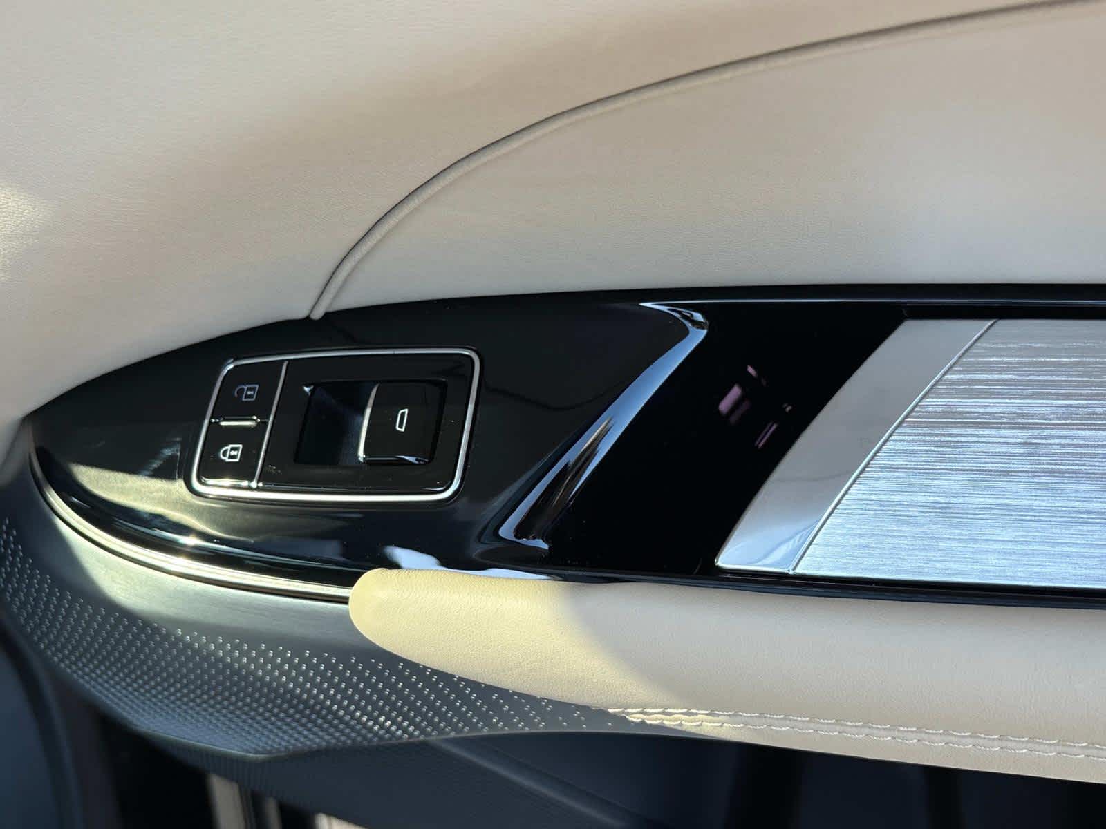 2026 Cadillac LYRIQ V-Series Premium